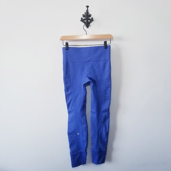 Lululemon Ebb To Street Pant Size 4 EUC - Picture 4 of 5